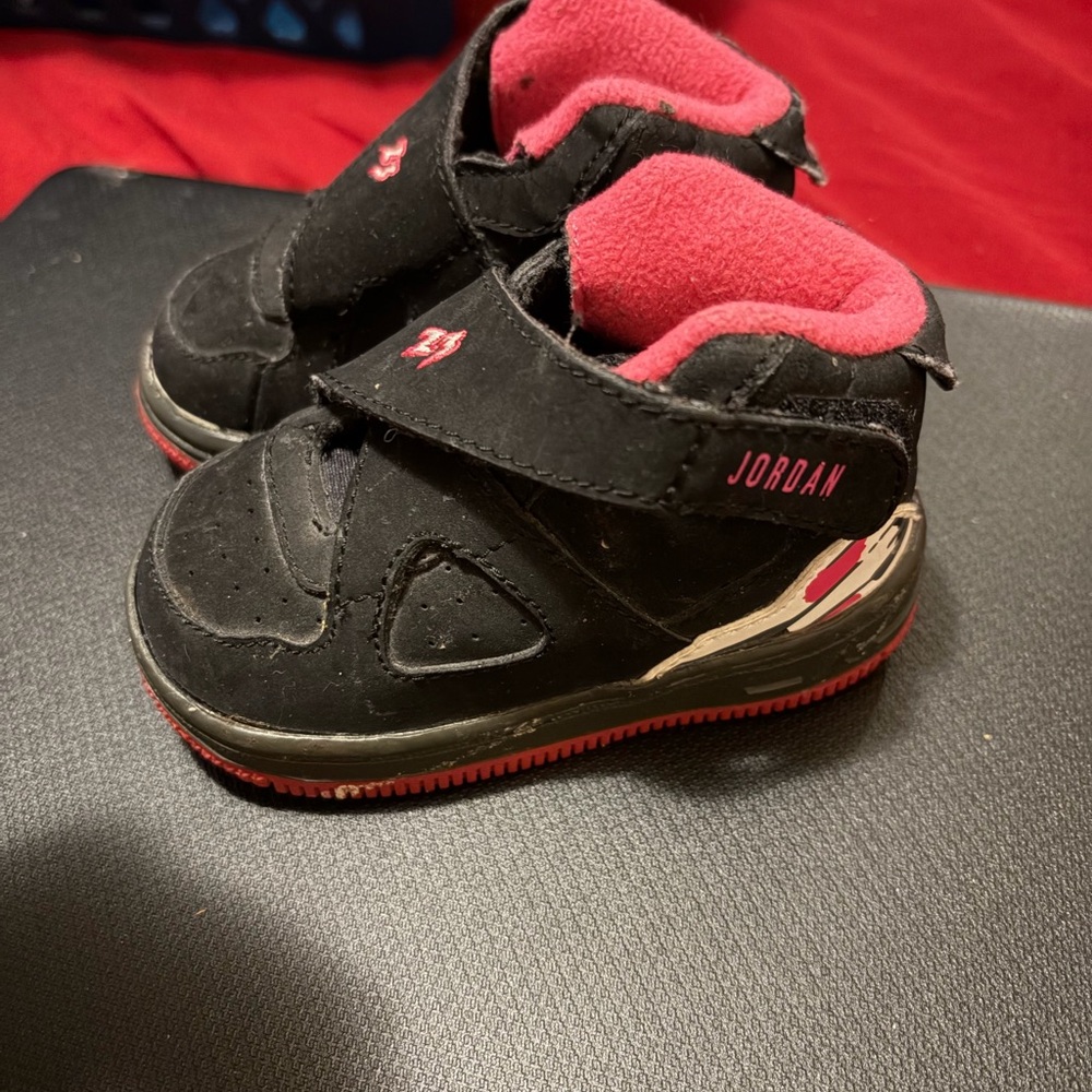 Jordan Kids Black and Pink Sneakers